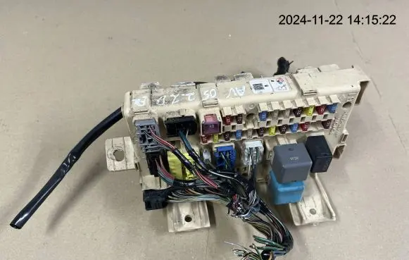 Toyota Avensis T250 Fuse box set 82641-CA010-F