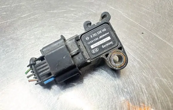 Opel Astra H Air pressure sensor 0261230146 12591290 0903033A02