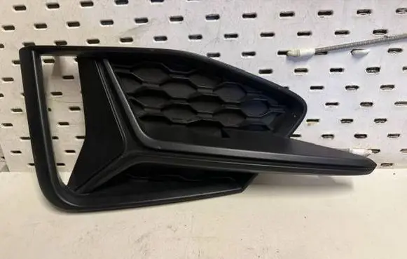 Audi A7 S7 4K8 Front bumper lower grill 4K8807151 4K8807647A