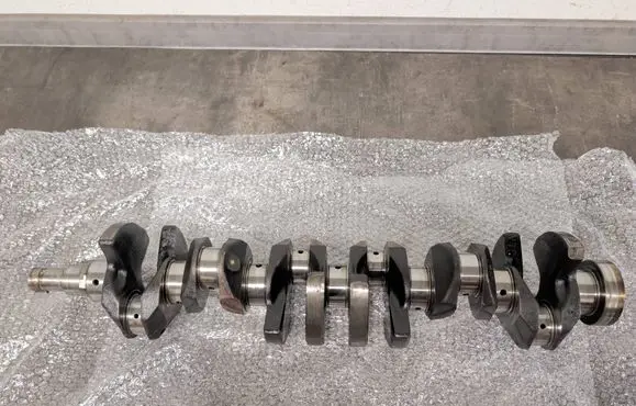 Nissan Patrol Y60 Crankshaft 1220022J15 V7245