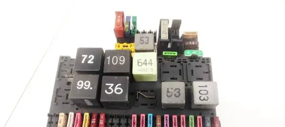 Volkswagen Sharan Fuse box set 7M0937025D 95VW14A073DC