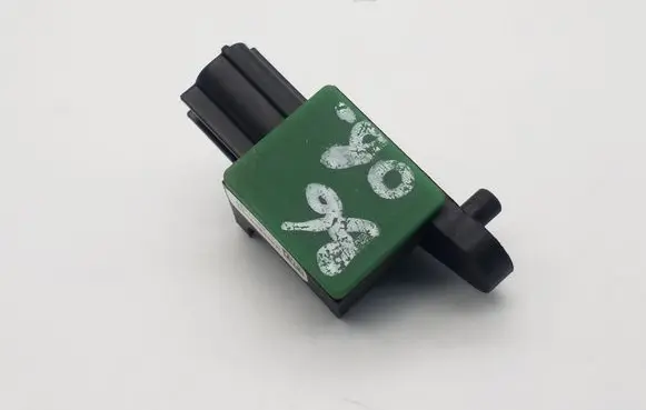 Volkswagen PASSAT B6 Airbag deployment crash/impact sensor 5N0959351 1081403