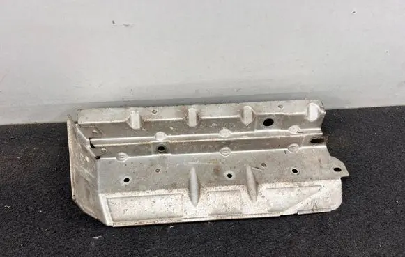 Audi A3 S3 A3 Sportback 8P Other engine bay part 06H129597B