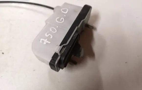 Mazda 5 Sliding door lock 5K08