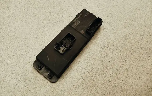 Volkswagen PASSAT B8 Tailgate/trunk control unit/module 3G5971502A 5Q0959107F A2C73763312