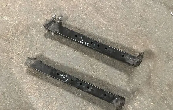 Nissan Juke II F16 Rear shock/impact absorber stay/bar 758255533R