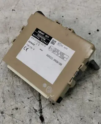 Toyota Avensis T270 Other control units/modules 8999005042 ML58 MB2325005670