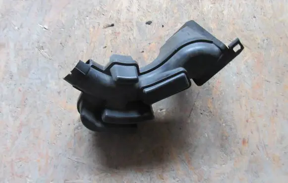 Nissan X-Trail T32 Intake resonator 4BE0B