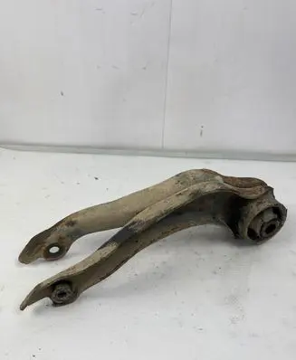 Volkswagen Multivan T4 Engine mount bracket