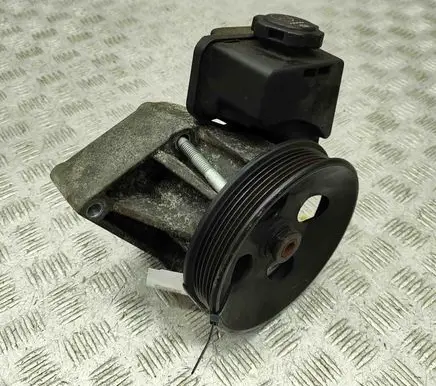 Chevrolet Camaro Power steering pump 92229662