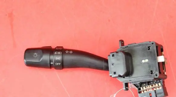 Hyundai Elantra Headlight wiper switch 
