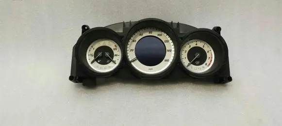 Mercedes-Benz CLS C218 X218 Speedometer (instrument cluster) A2189007402