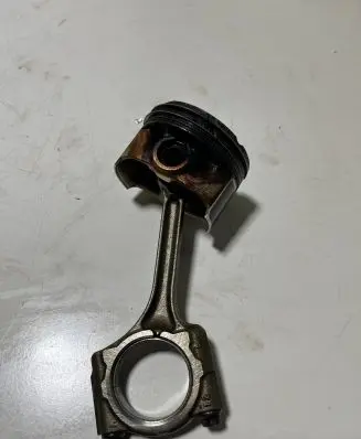 Subaru XV II Piston with connecting rod B5XZXZ