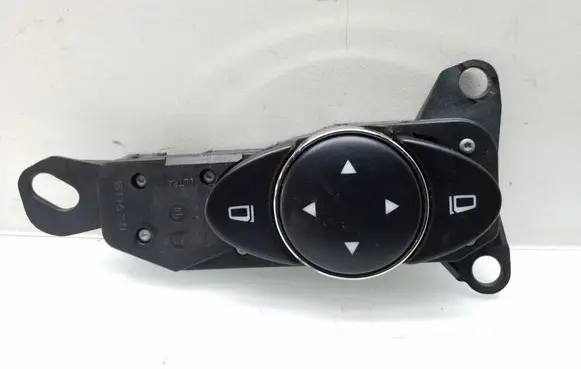 Mercedes-Benz E W211 Wing mirror switch 2118215779