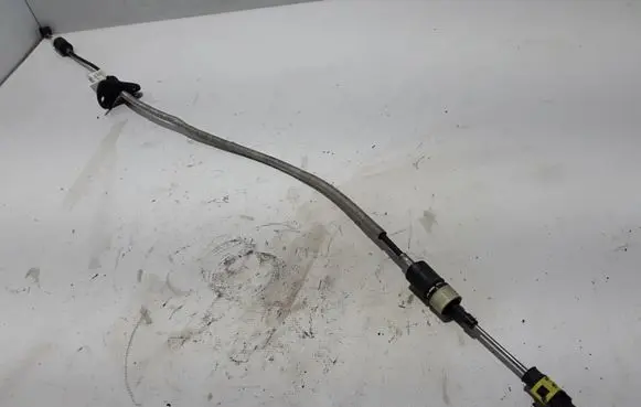 Gear shift cable linkage