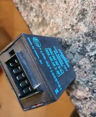 Volkswagen Touran I Other relay 52400006 10R02100501 54ZHLZL30