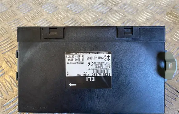 Subaru Legacy Comfort/convenience module 88281AJ220 X1T23173H 97RI010653