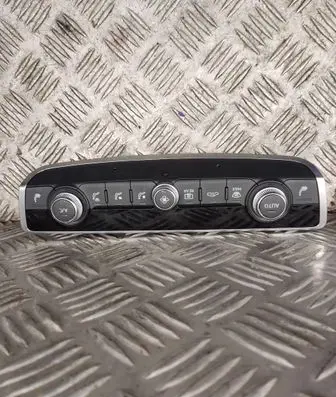 Audi A3 S3 8V Climate control unit 8V0820043AF