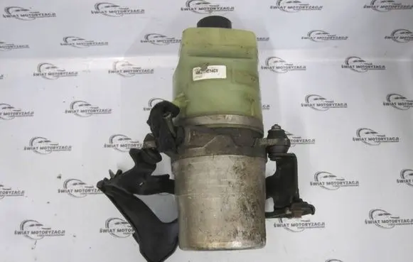 Ford Focus Power steering pump 4M513K514CB