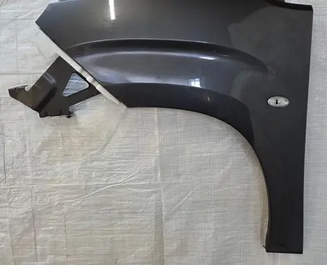 Opel Combo E Fender 
