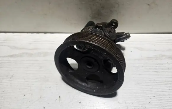Citroen Xantia Power steering pump 092734