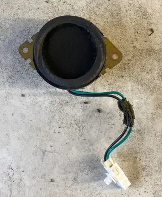 Jeep Cherokee III KJ Panel speaker 5100136998
