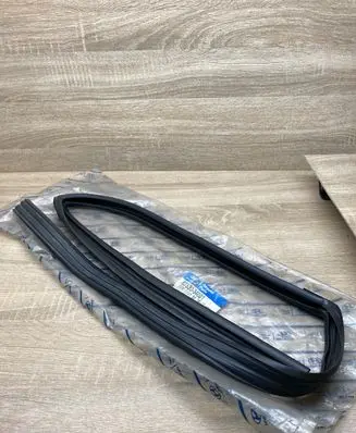 Hyundai Sonata Rubber seal rear door 8353034001