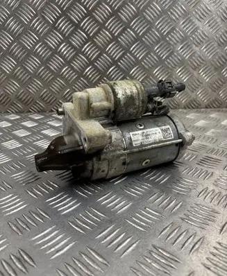 Peugeot 3008 II Starter motor 9825233080