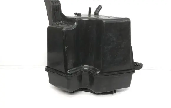 Mercedes-Benz Sprinter W907 W910 AdBlue liquid reservoir A9104700000 A9104702401