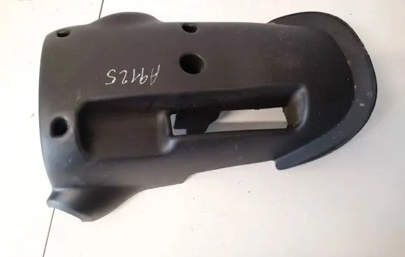 Nissan Qashqai Steering wheel column trim