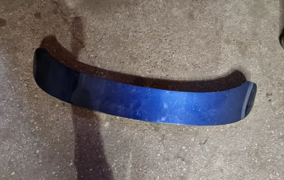 Tailgate/trunk spoiler