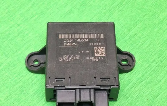 Ford Mondeo MK V Door control unit/module DG9T14C112BD 10131119 DG9T14C112CD