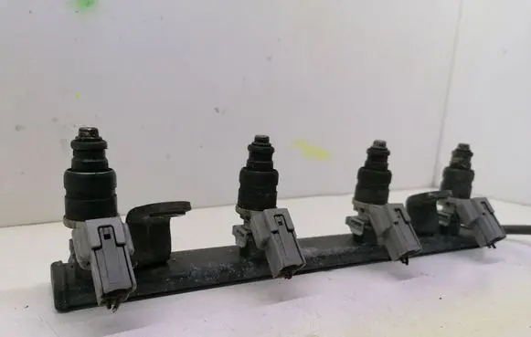 Smart ForFour I Fuel injector MR988977
