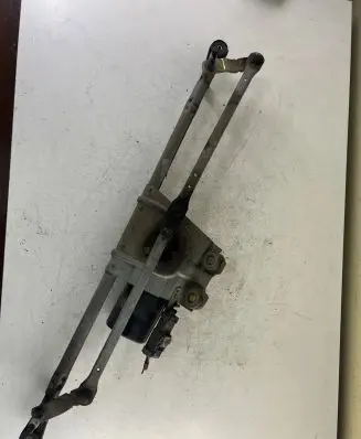 Jeep Cherokee III KJ Front wiper linkage and motor 54120927