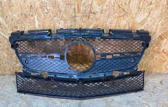 Mercedes-Benz SLK R172 Front bumper upper radiator grill A1728880160fhukm A1728880160 A1728880060