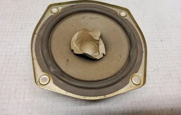 Nissan Almera N16 Subwoofer speaker 281564M500 090010184