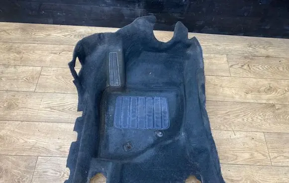 Volvo V70 Front floor carpet liner 39965903 33065200