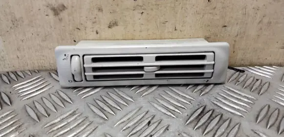 Volkswagen Transporter - Caravelle T4 Air vent grill in roof 7D0820953