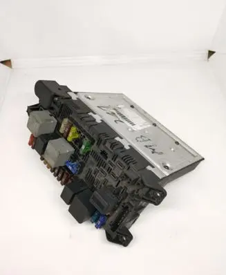 Mercedes-Benz E W211 Fuse module 2115453801