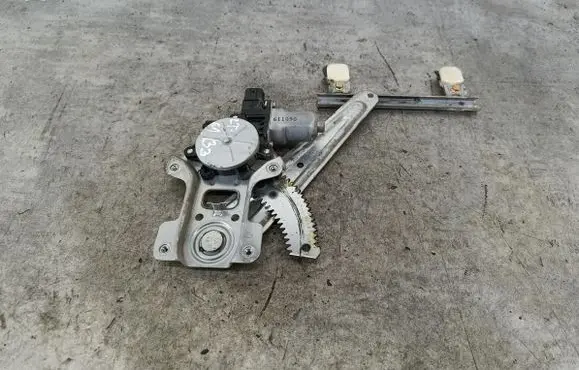 Mitsubishi Outlander Rear door window regulator with motor 