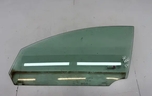 Volvo S40 Front door window glass four-door 43R001106