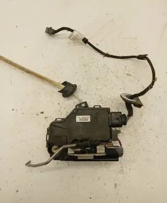 Audi A2 Front door lock 8Z2837016D