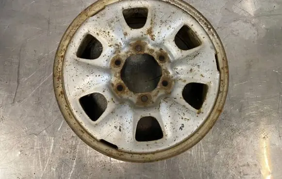 Ford Ranger R16 alloy rim 