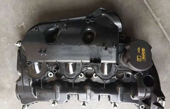 Land Rover Range Rover Sport L494 Rocker cam cover 9X2Q9424FK