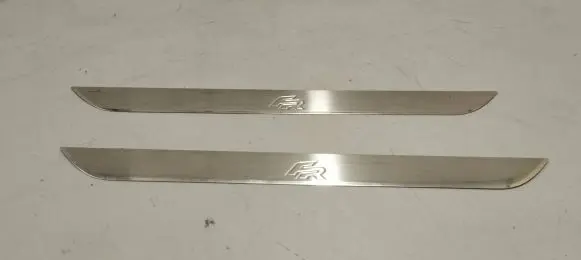 Seat Leon (5F) Front sill trim cover