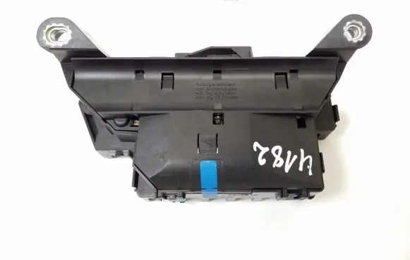 Mercedes-Benz SL R230 Fuse module A2305450001