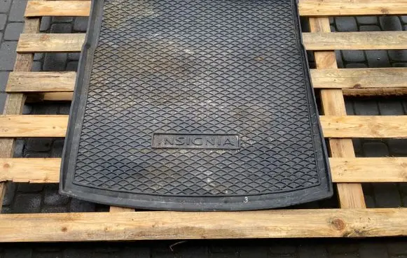 Opel Insignia A Rubber trunk/boot mat liner 19172568