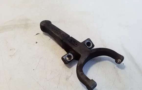 Iveco Daily 6th gen Clutch release arm fork 9452