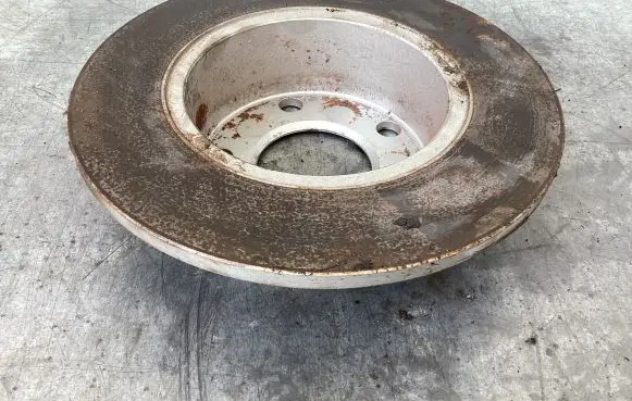 Audi A6 S6 C5 4B Rear brake disc