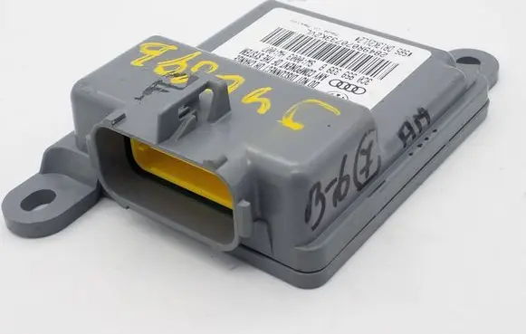 Volkswagen PASSAT B6 Seat control module 3C0959339B 28082849